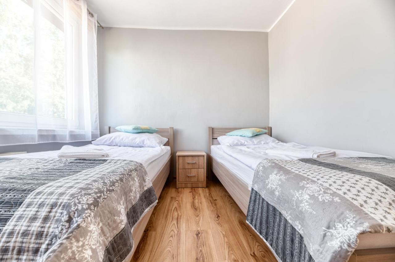 Apartament Arturro Z Ogrodkiem シクラルスカ・ポレンバ エクステリア 写真